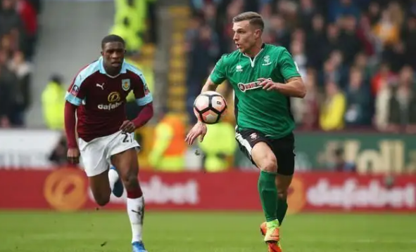 CBA全明星首周票选：徐杰南区票王 赵睿北区票王