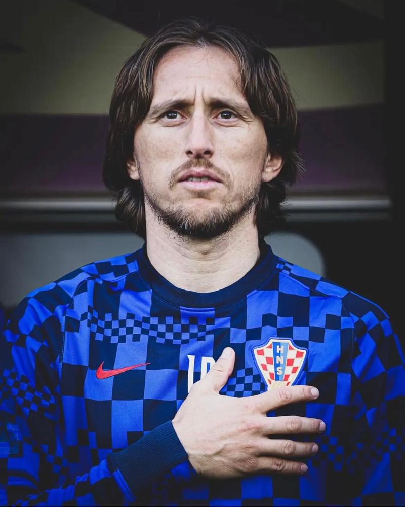 充满温暖与怀旧氛围的弹珠轨道模拟游戏《Cozy Marbles》将于2026年登陆Steam