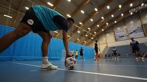 纳米比亚足球的拓荒者-艾里法斯・希武特-上，当年的大连万达26号